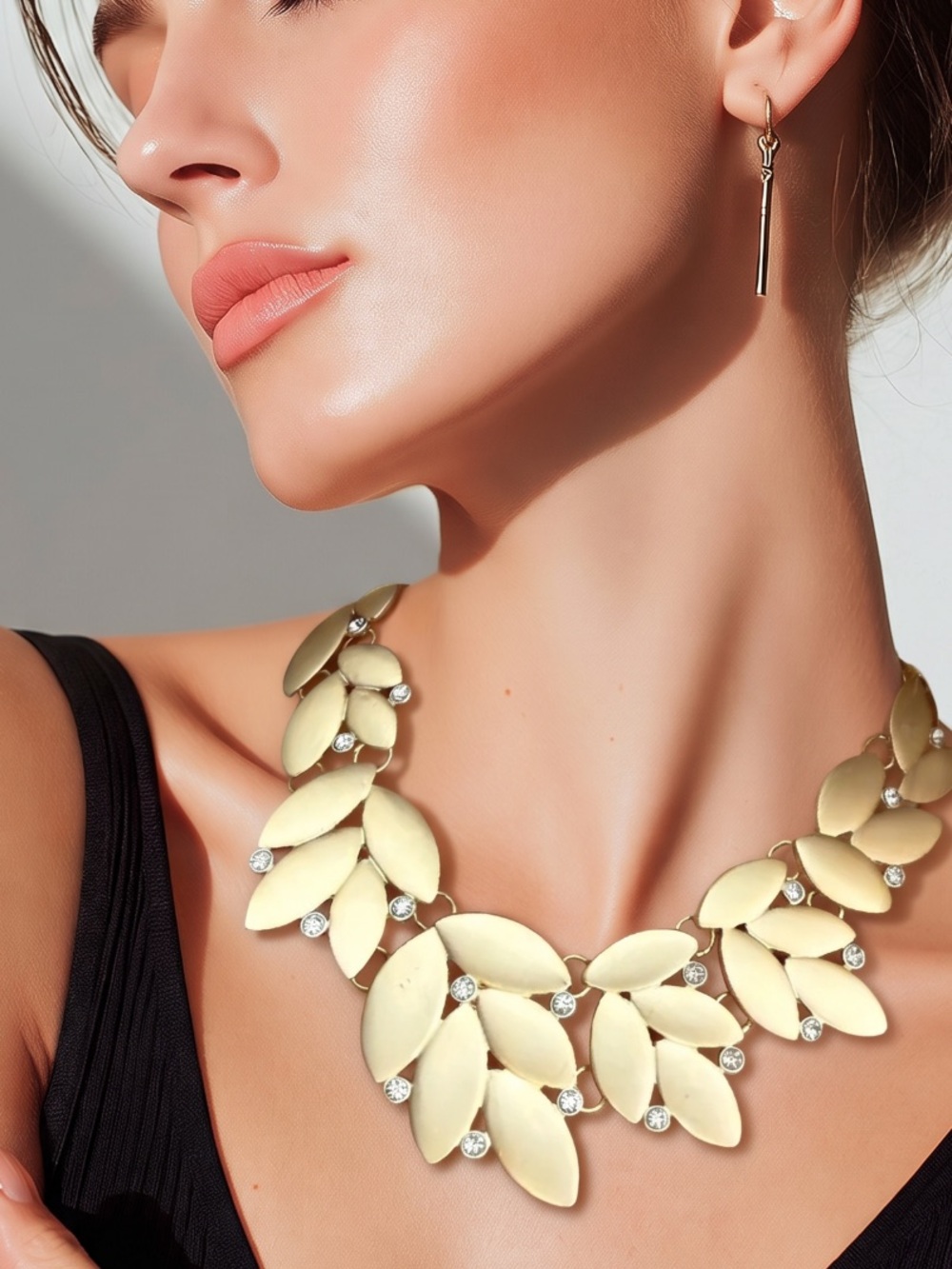 Elegant Gold Leaf Necklace Set With Earrings.